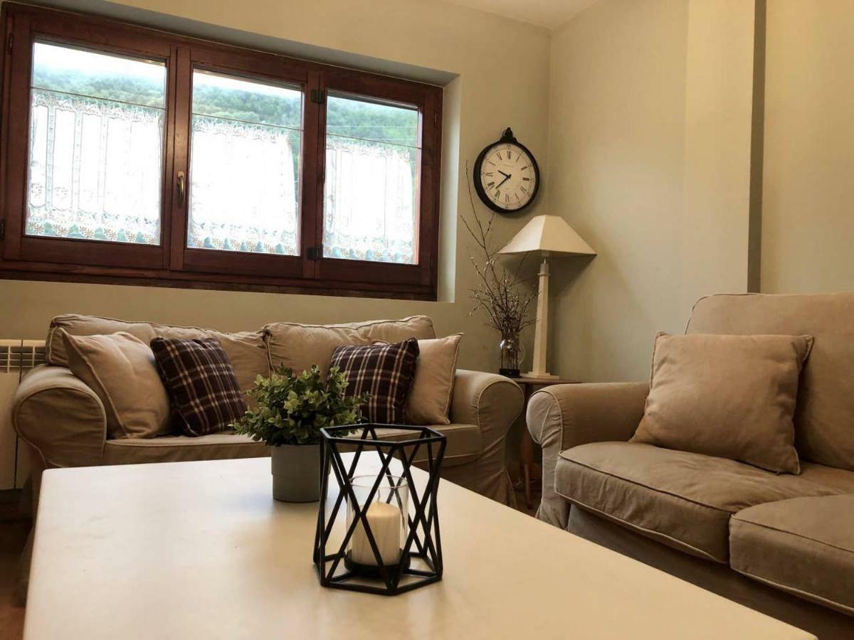 Acogedor Apartamento En El Corazon Del Valle Les Bordes Kültér fotó